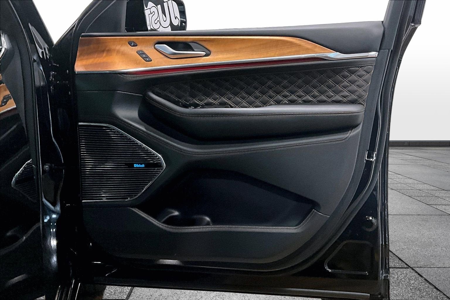 2023 Jeep Grand Cherokee 4xe Summit Reserve