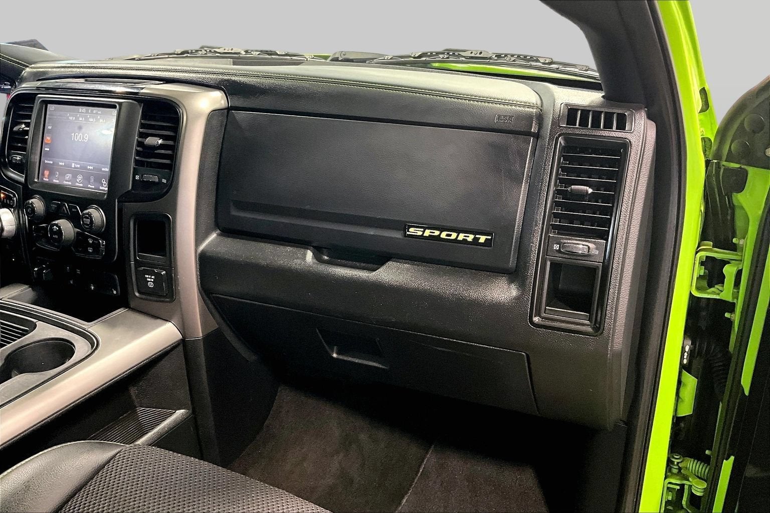 2017 RAM 1500 Sport