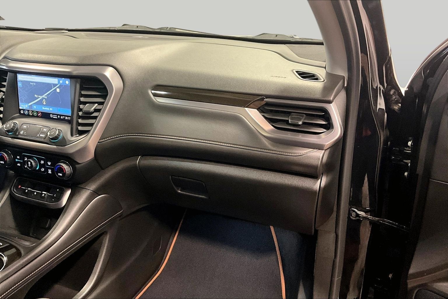 2022 GMC Acadia AT4
