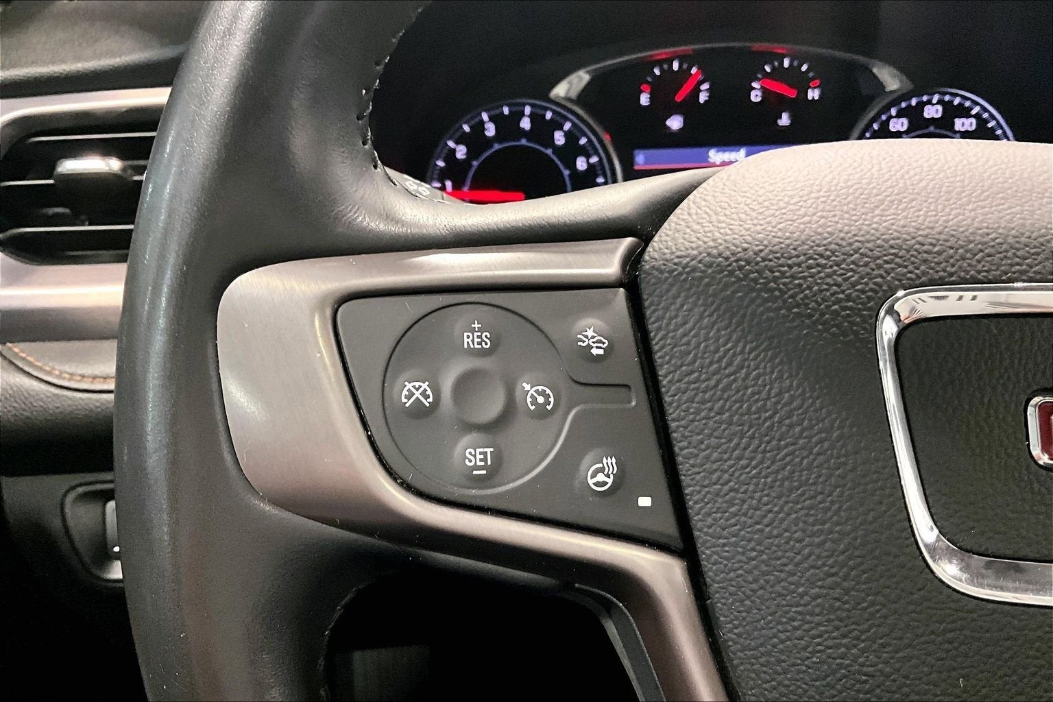 2022 GMC Acadia AT4