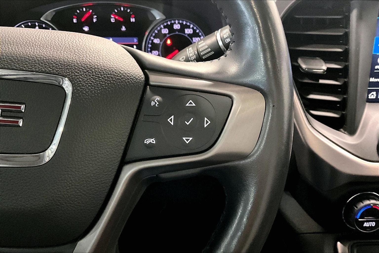 2022 GMC Acadia AT4