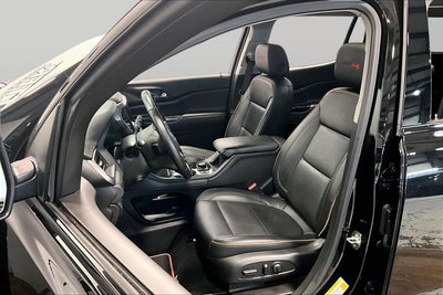 2022 GMC Acadia AT4
