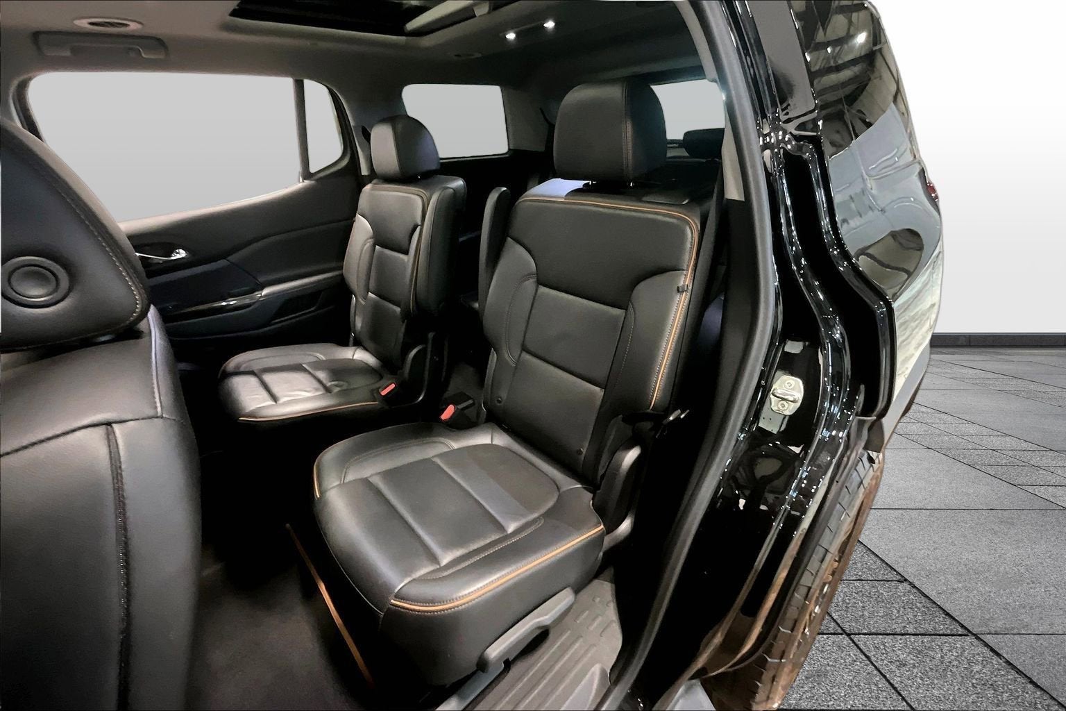 2022 GMC Acadia AT4