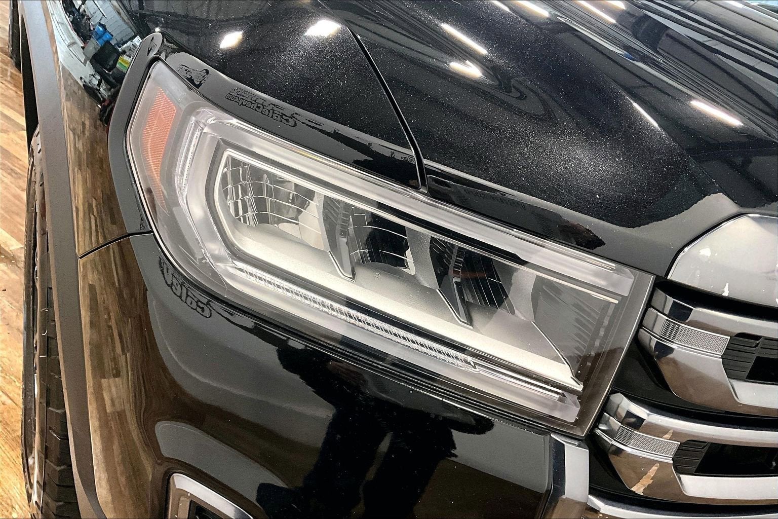 2022 GMC Acadia AT4