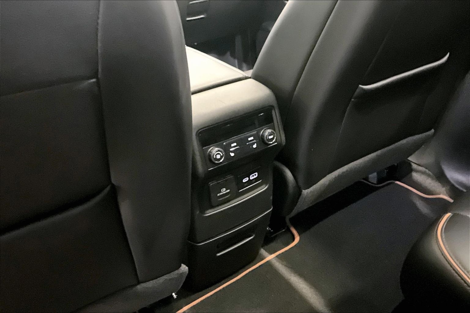 2022 GMC Acadia AT4