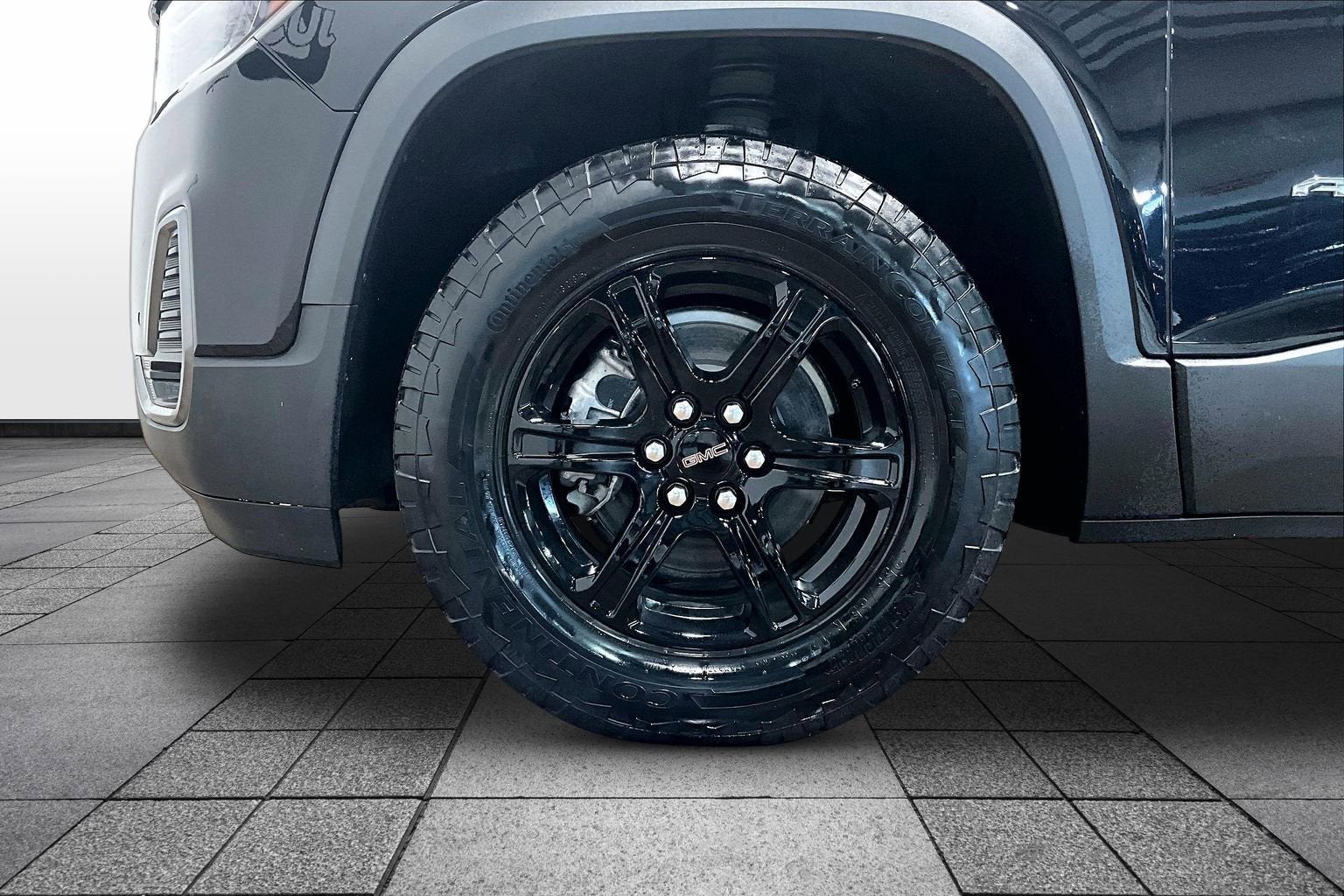 2022 GMC Acadia AT4