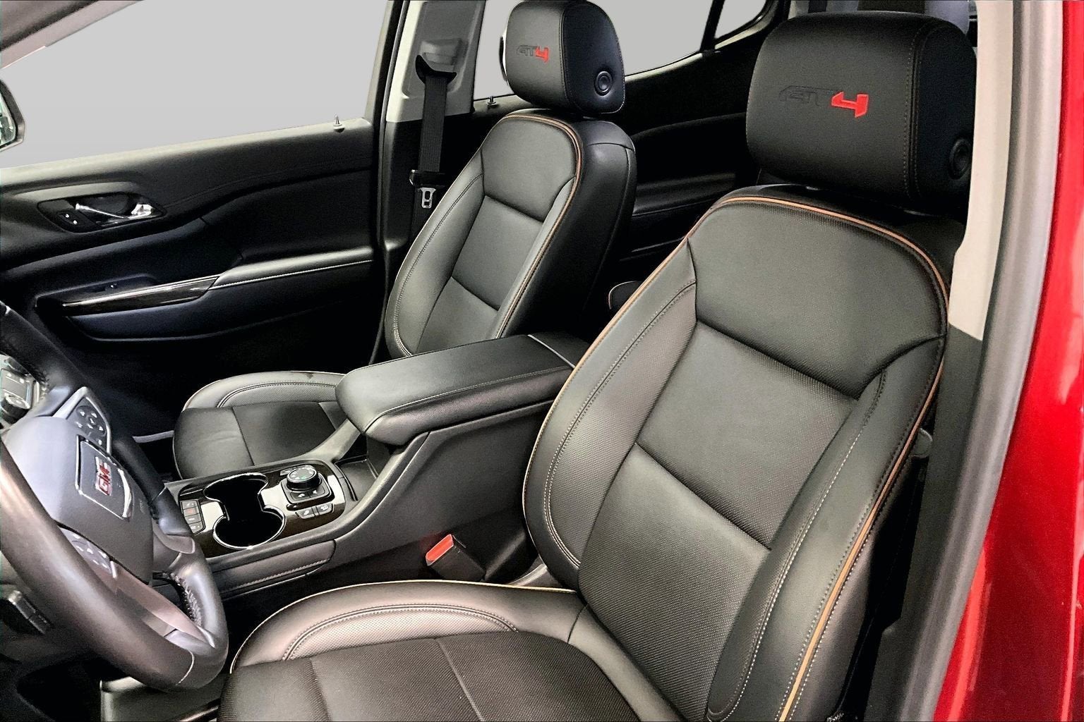 2021 GMC Acadia AT4