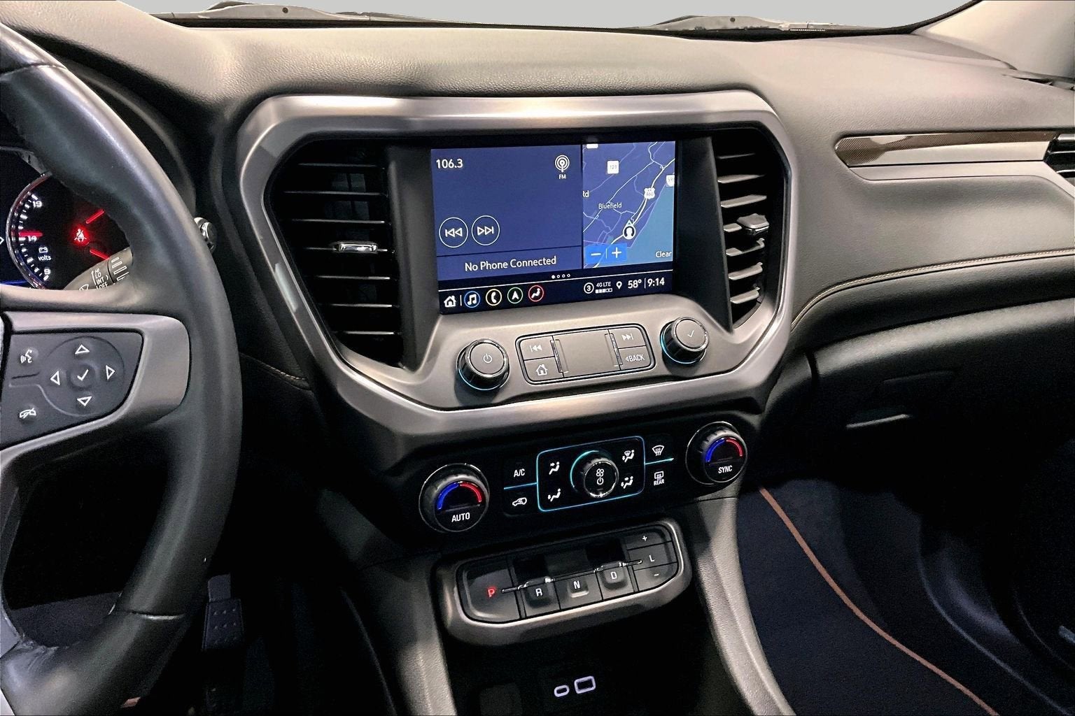 2021 GMC Acadia AT4