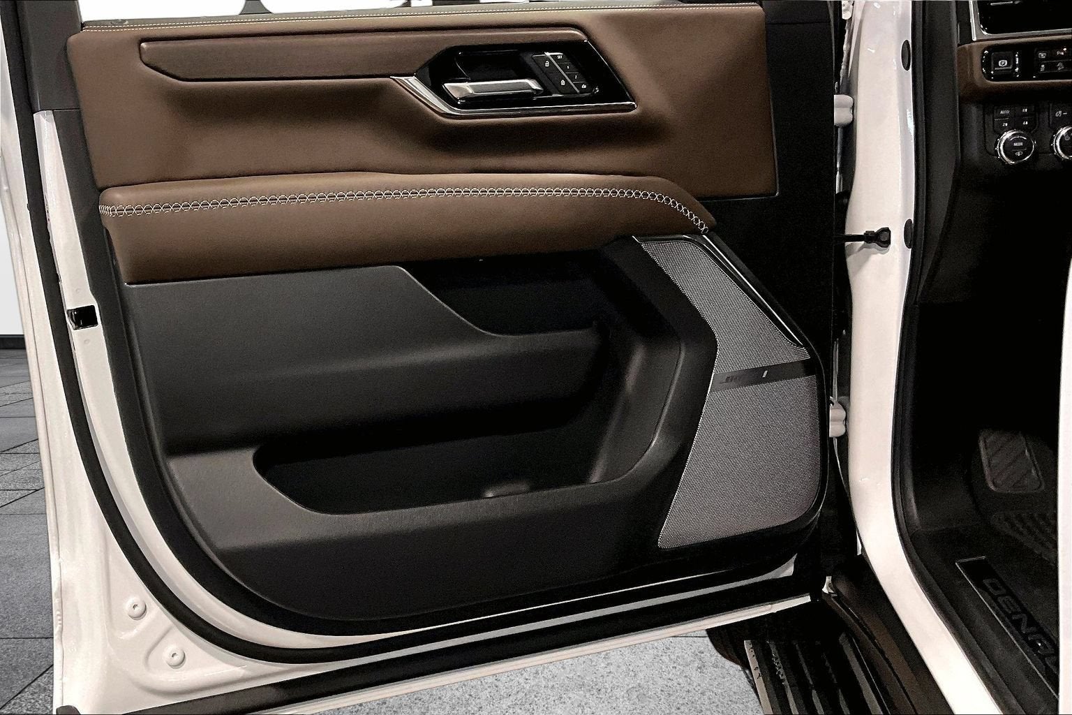 2026 GMC Yukon Denali Ultimate - Photo 25