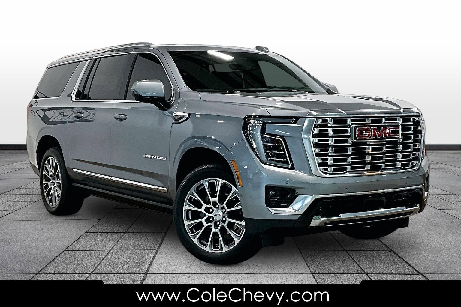 2025 GMC Yukon Denali AWD's photo