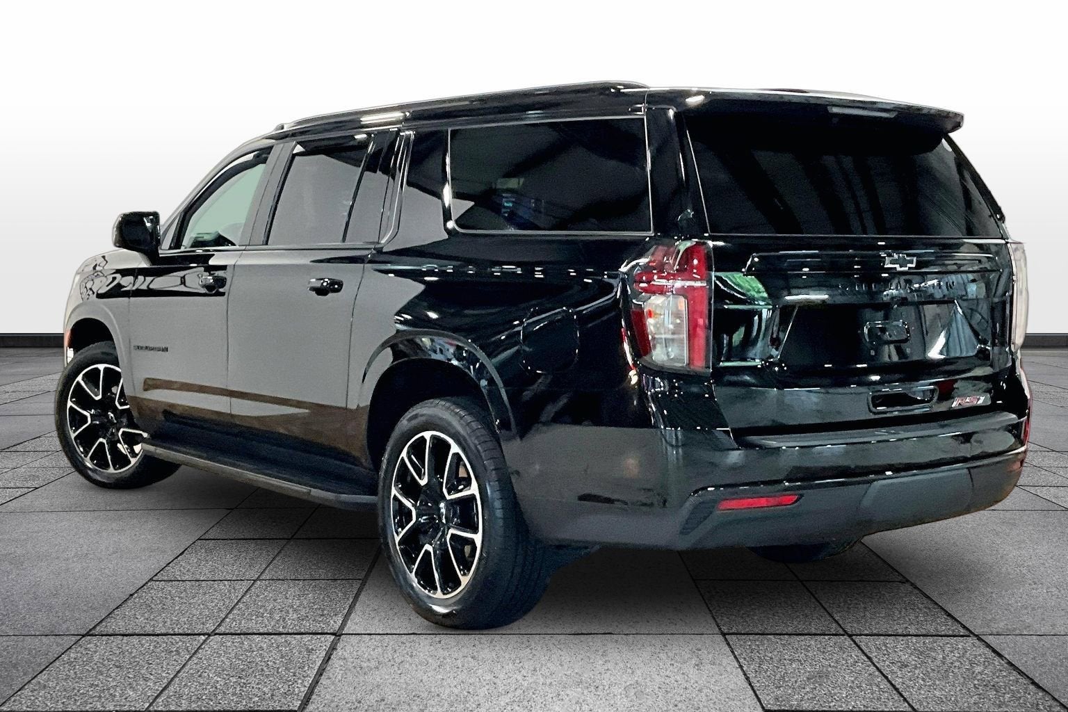 2024 Chevrolet Suburban RST