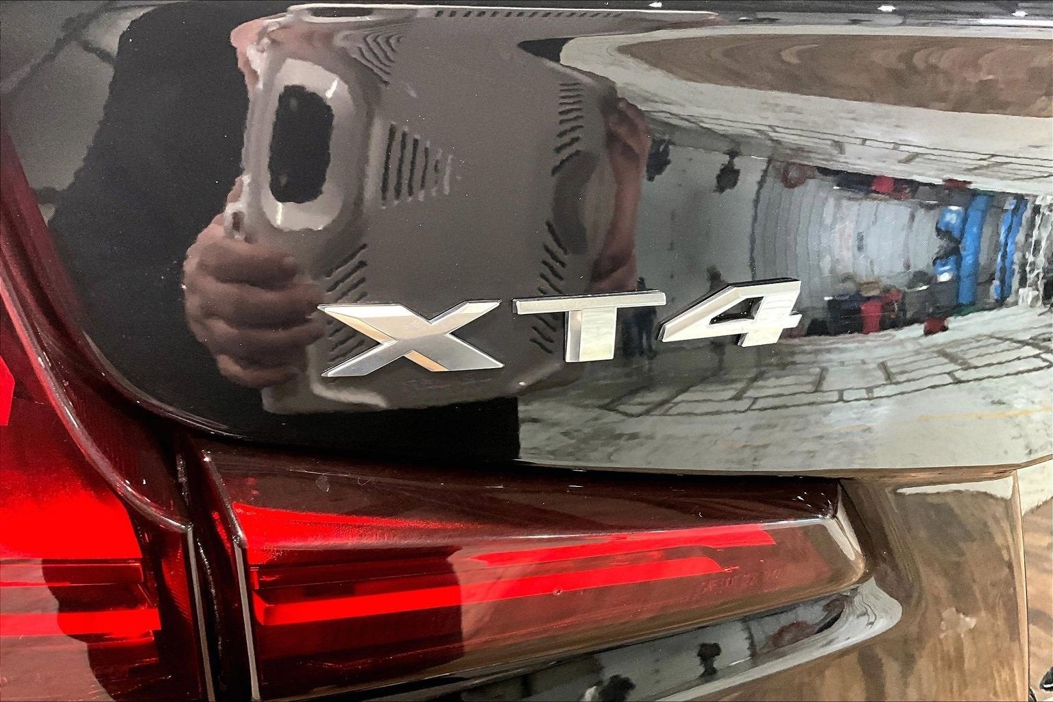 2025 Cadillac XT4 Premium Luxury