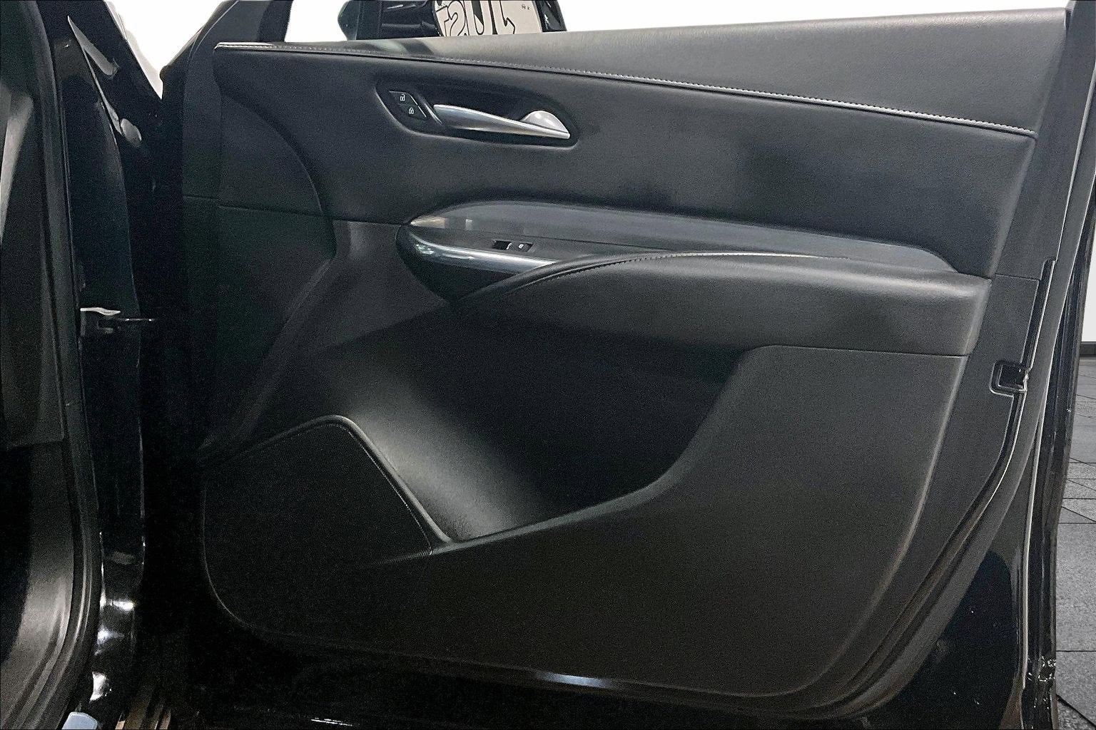 2024 Cadillac XT4 Premium Luxury