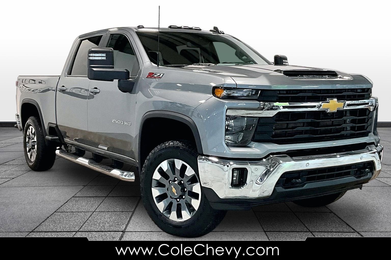 2025 Chevrolet Silverado HD LT 4WD Crew Cab Standard Box's photo