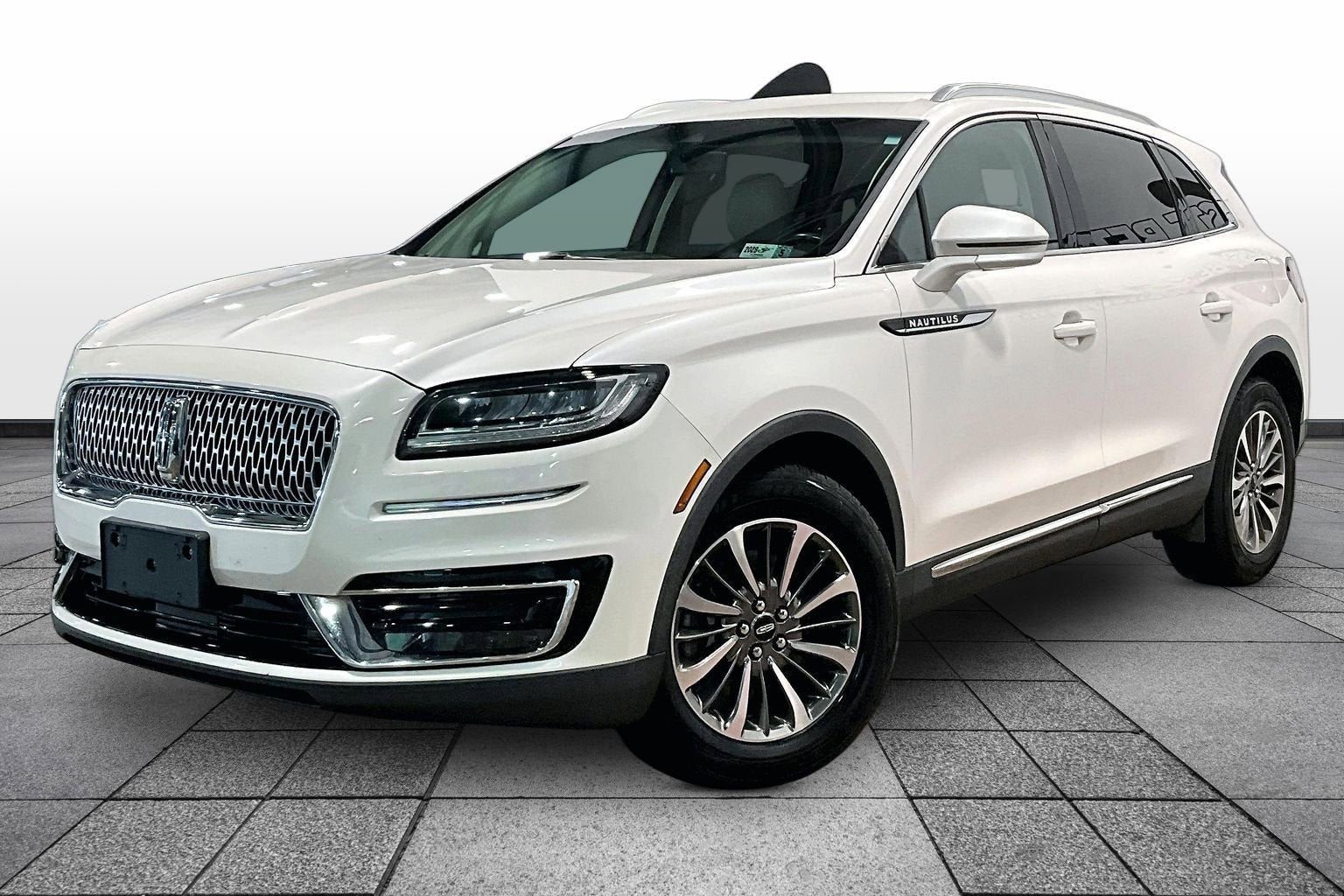 2019 Lincoln Nautilus Select
