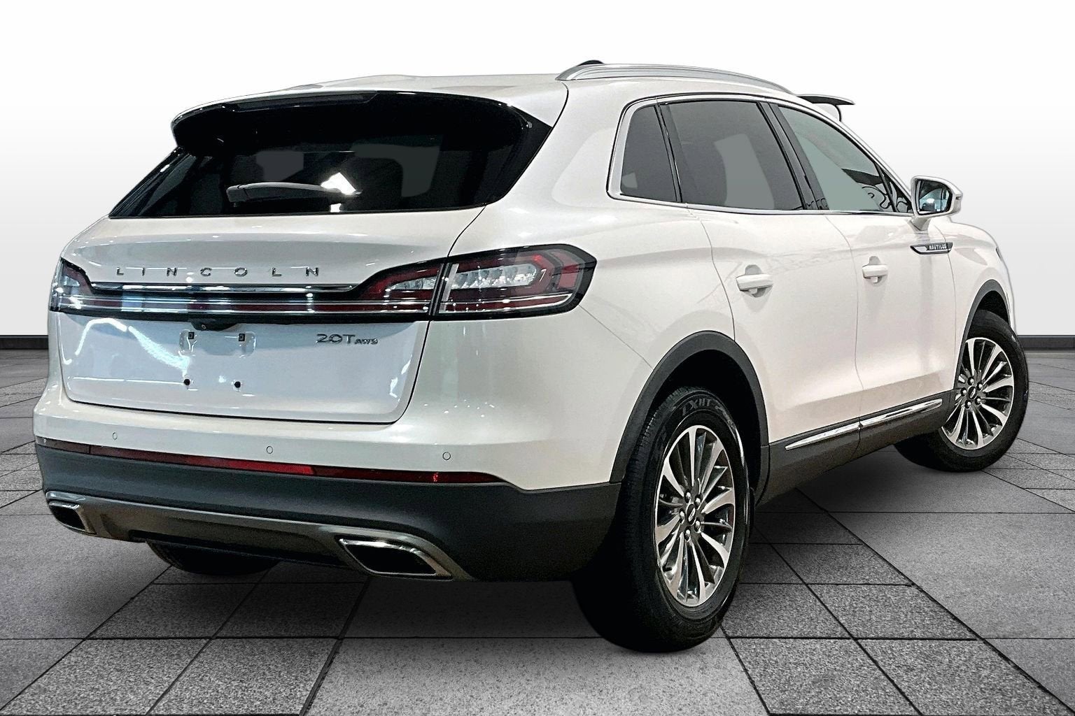2019 Lincoln Nautilus Select