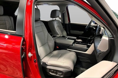 2024 Toyota Sequoia SR5