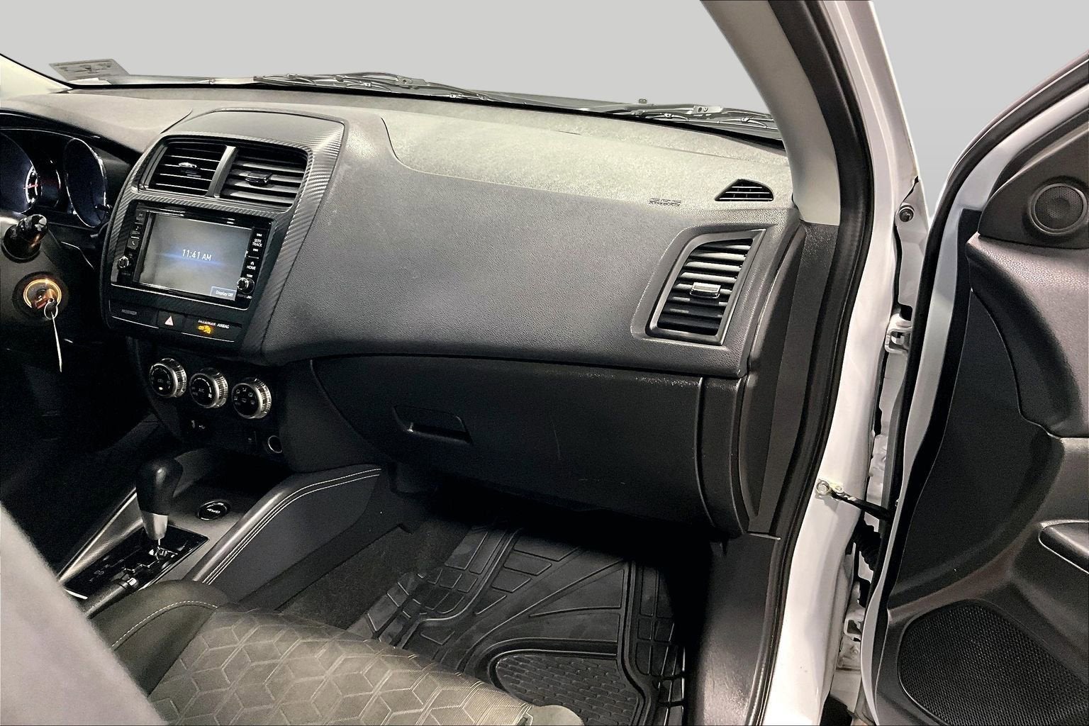 2023 Mitsubishi Outlander Sport ES