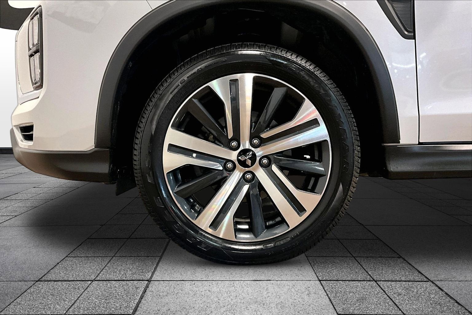 2023 Mitsubishi Outlander Sport ES