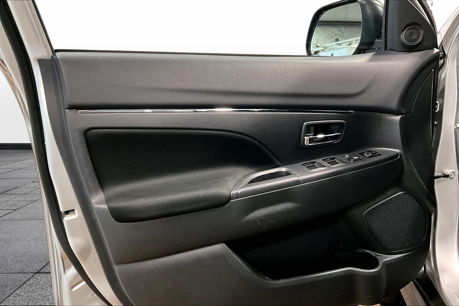 2025 Mitsubishi Outlander Sport S