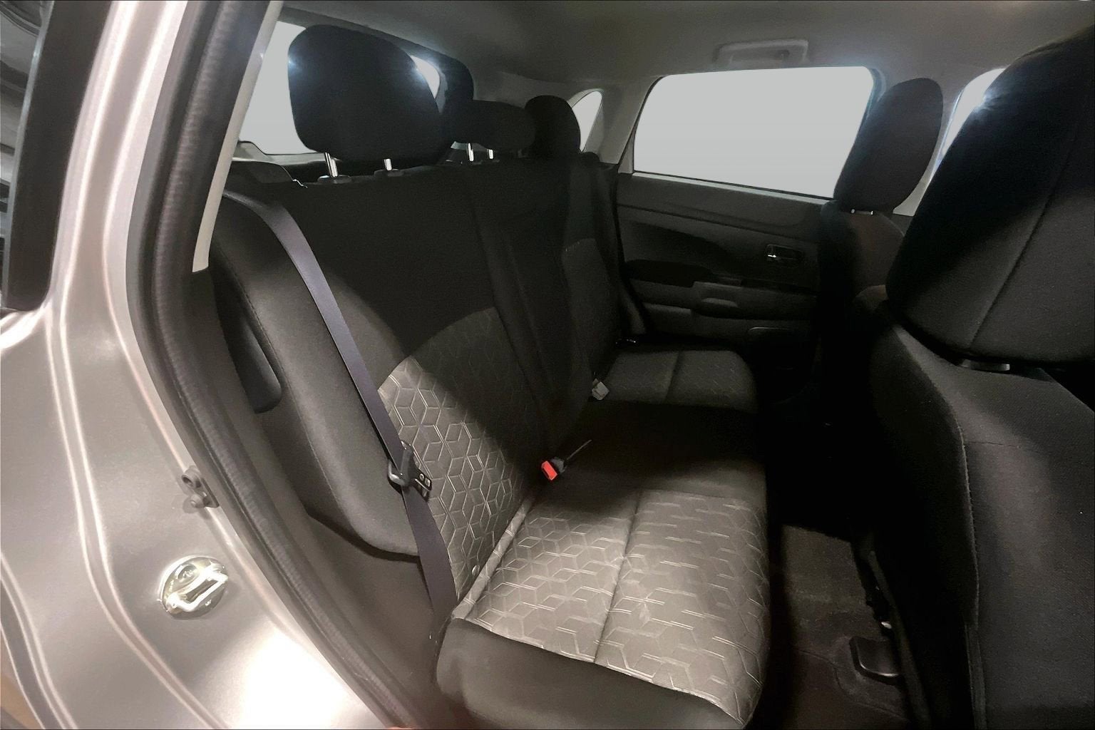 2025 Mitsubishi Outlander Sport S