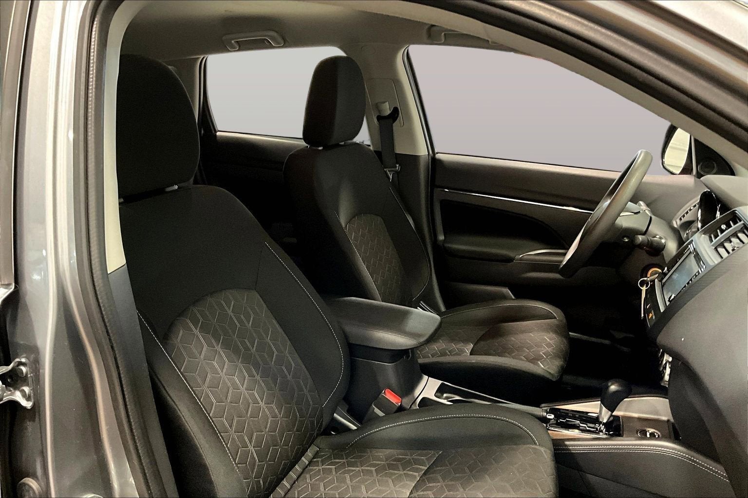 2025 Mitsubishi Outlander Sport S