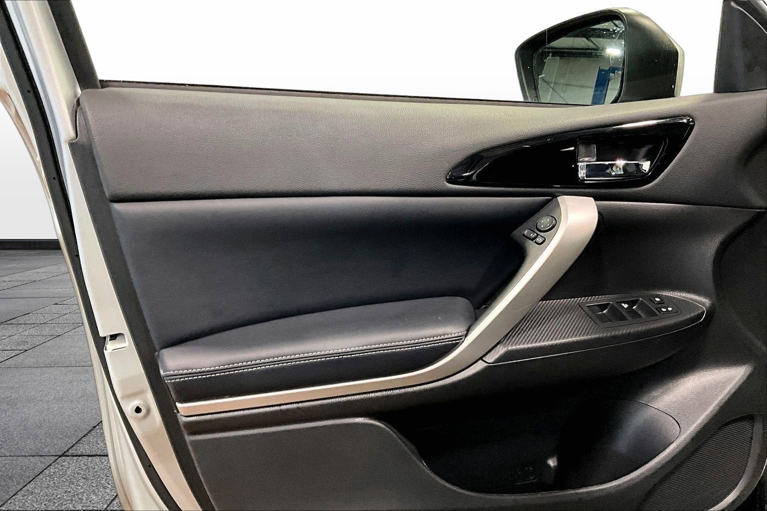 2025 Mitsubishi Eclipse Cross SE