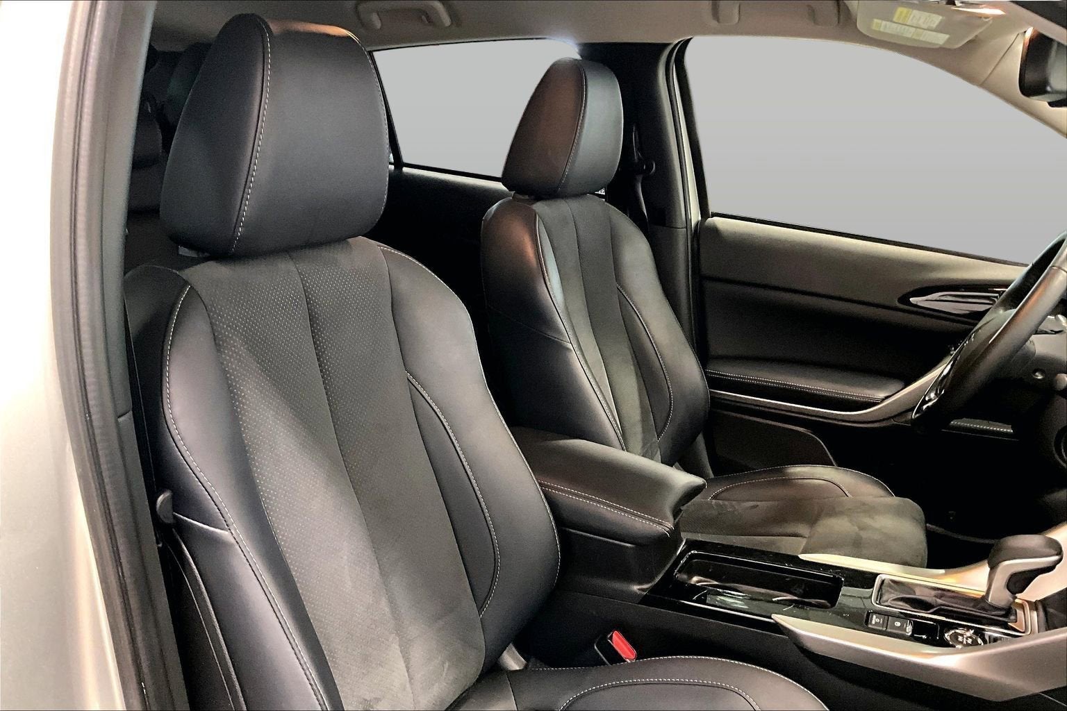2025 Mitsubishi Eclipse Cross SE