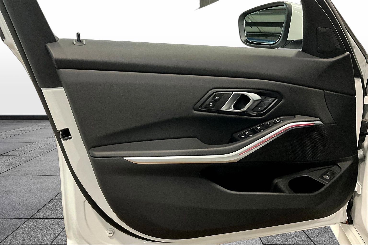 2025 BMW 3 Series 330i xDrive