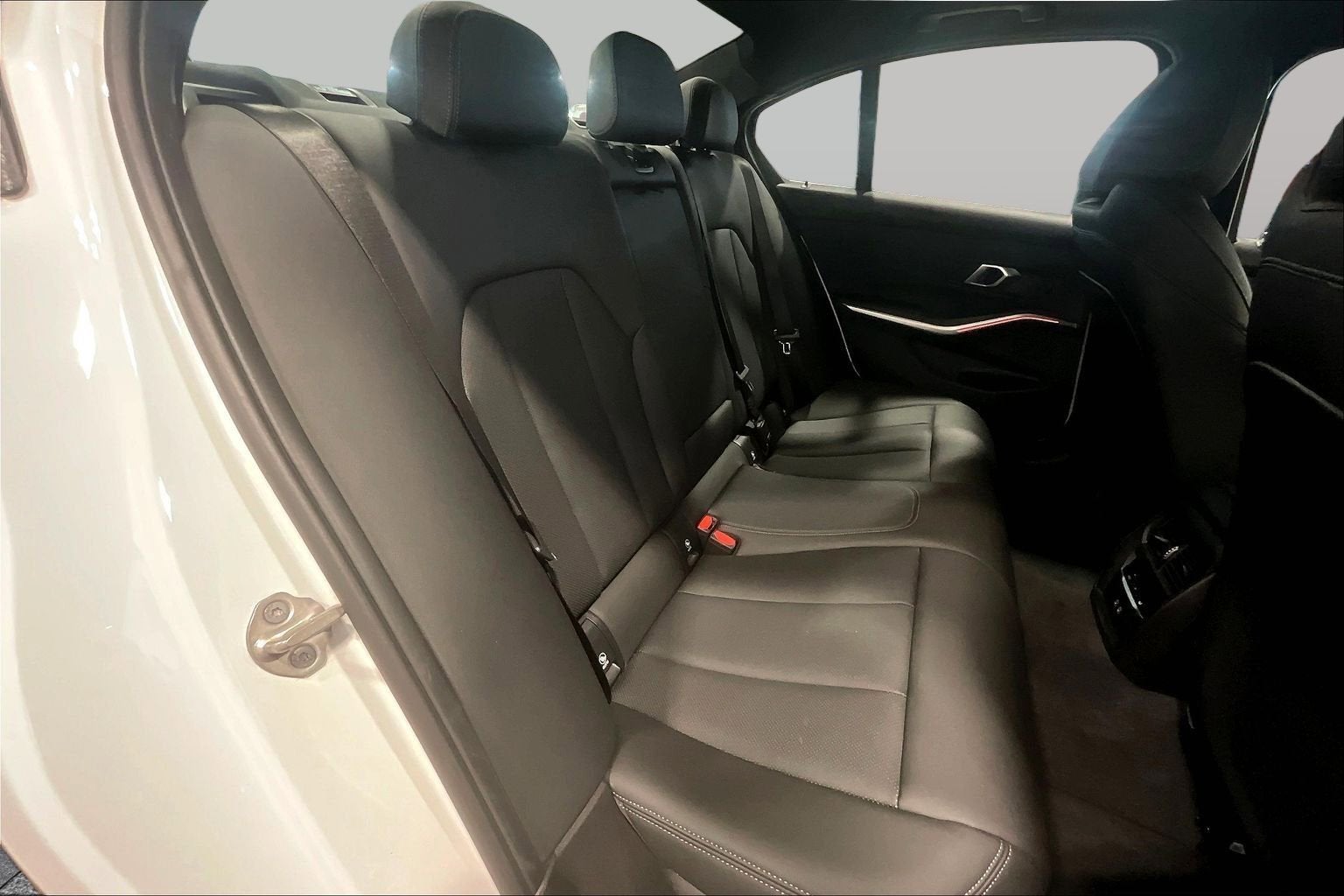 2025 BMW 3 Series 330i xDrive